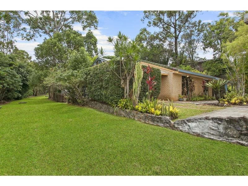 43 Whitian Drive, Carrara QLD 4211