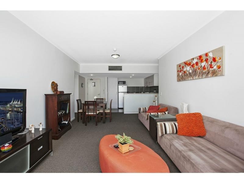 1002/1 Ocean Street, Burleigh Heads QLD 4220