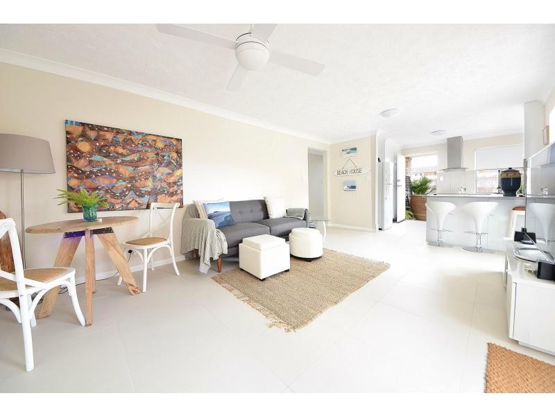 4/35 Ventura Road, Mermaid Beach QLD 4218