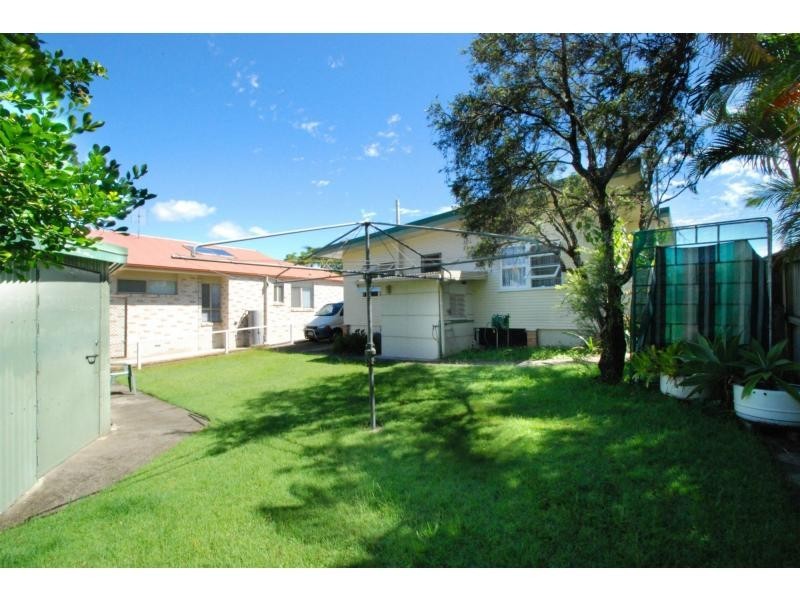 46 Paradise Avenue, Miami QLD 4220