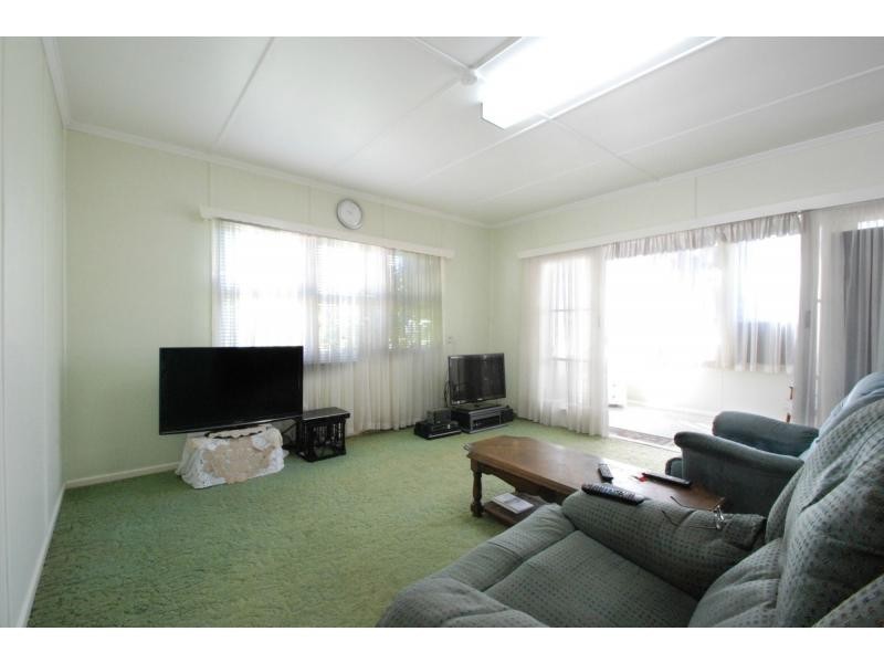 46 Paradise Avenue, Miami QLD 4220