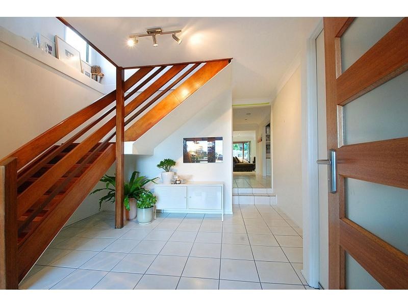 59 Bardon Avenue, Miami QLD 4220