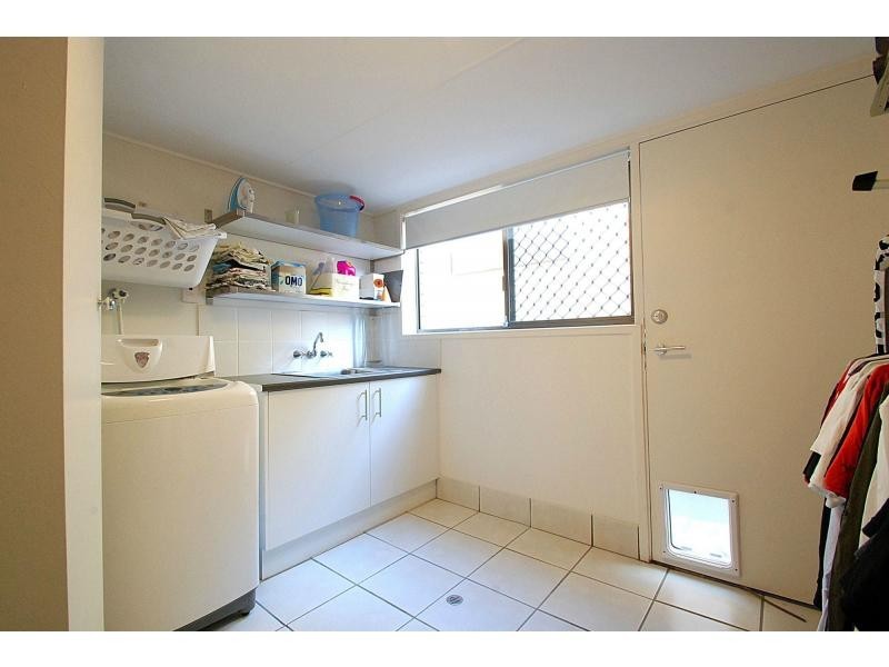 59 Bardon Avenue, Miami QLD 4220