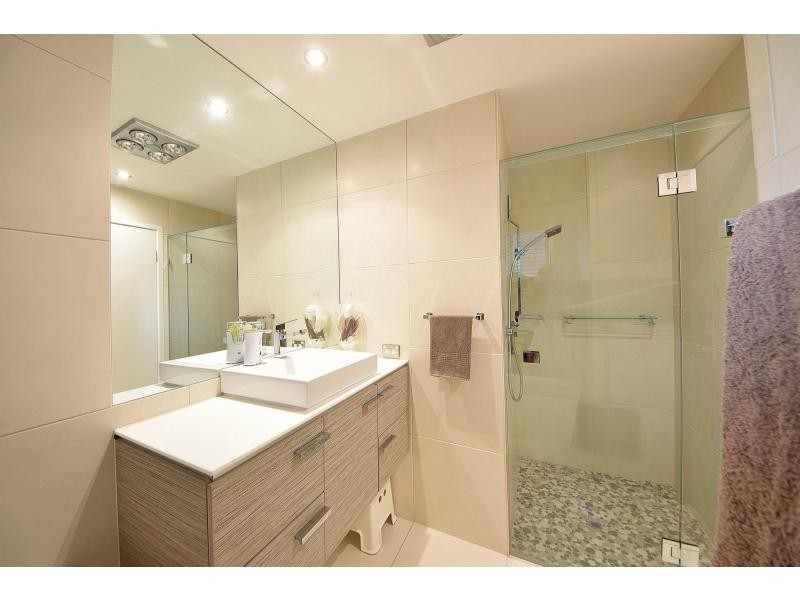 3/6 Whitehead Drive, Burleigh Waters QLD 4220