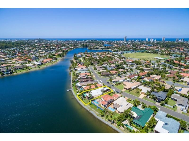 58 Dipper Drive, Burleigh Waters QLD 4220