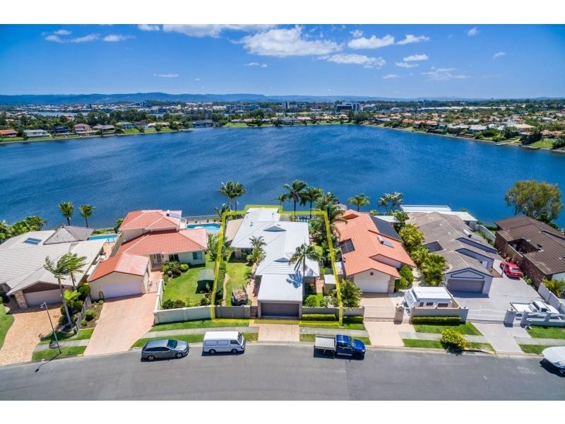 58 Dipper Drive, Burleigh Waters QLD 4220