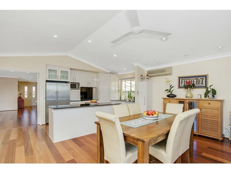 58 Dipper Drive, Burleigh Waters QLD 4220