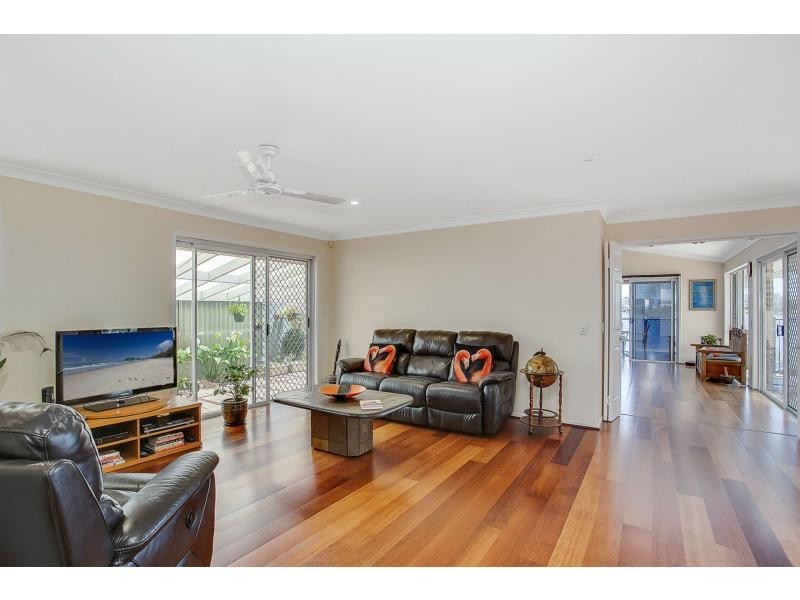 58 Dipper Drive, Burleigh Waters QLD 4220