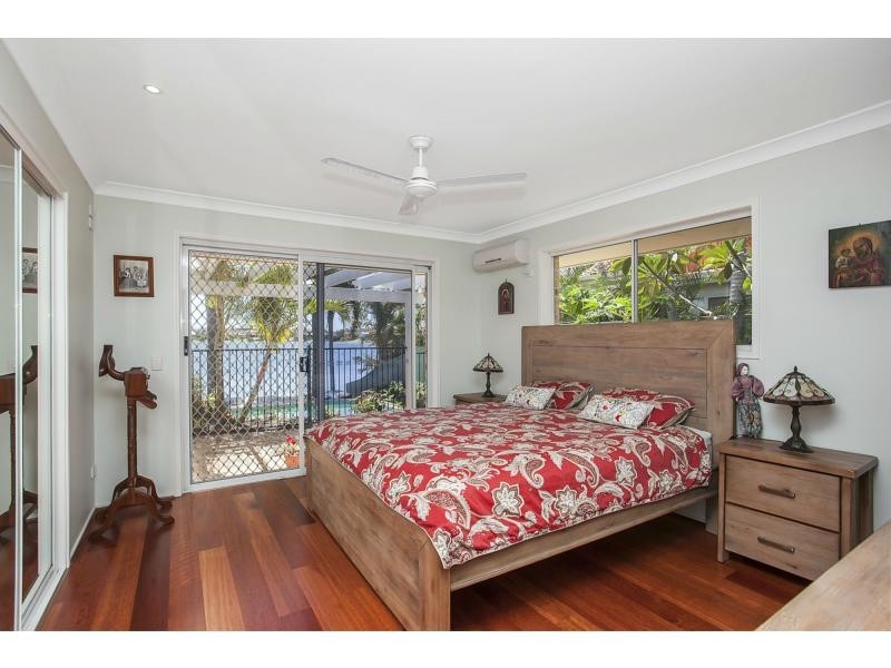 58 Dipper Drive, Burleigh Waters QLD 4220