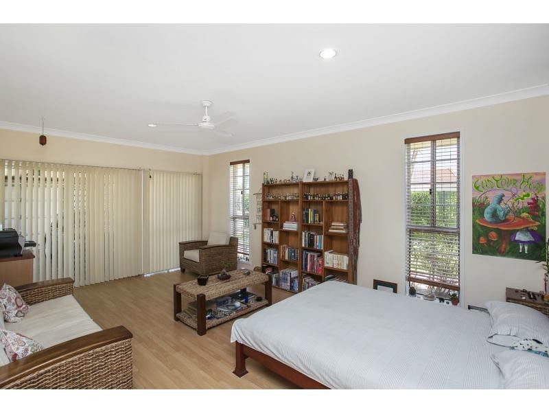 58 Dipper Drive, Burleigh Waters QLD 4220