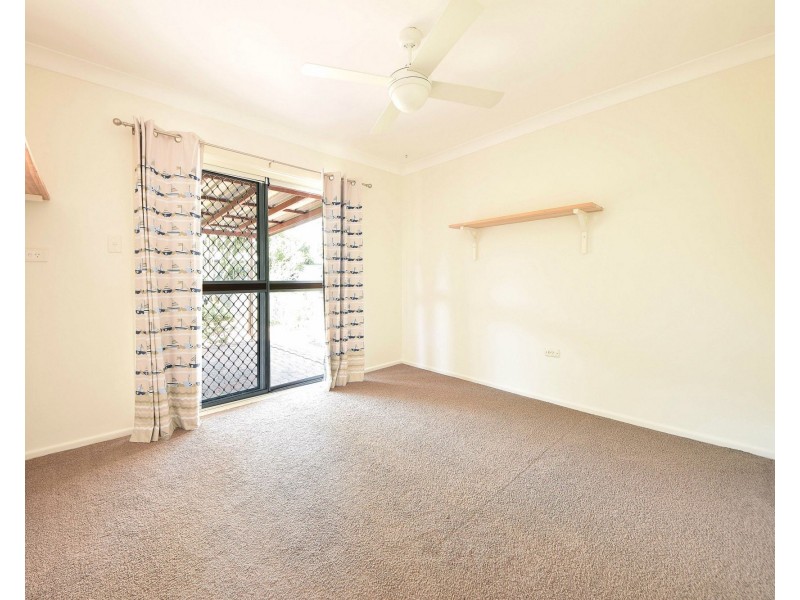 22 Dawn Parade, Miami QLD 4220