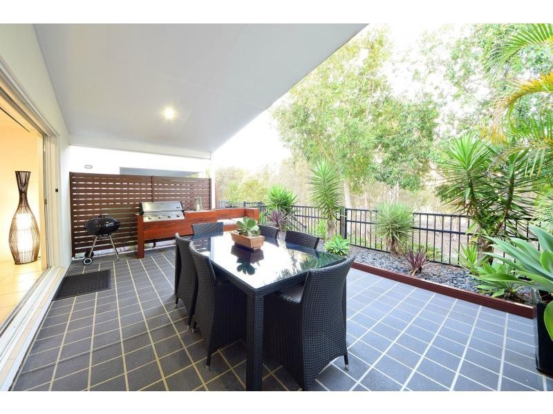 98 Verona Circuit, Burleigh Waters QLD 4220