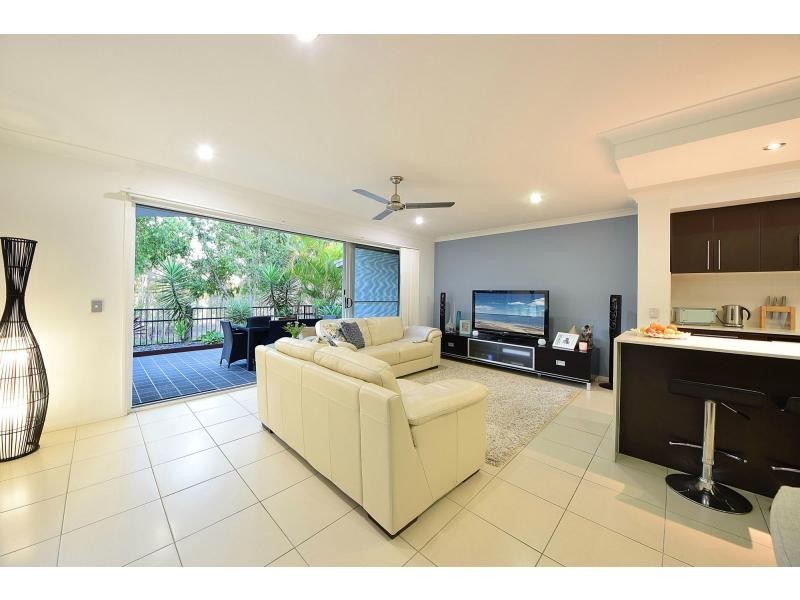 98 Verona Circuit, Burleigh Waters QLD 4220