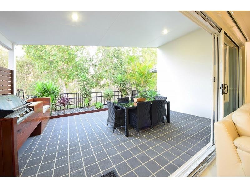 98 Verona Circuit, Burleigh Waters QLD 4220