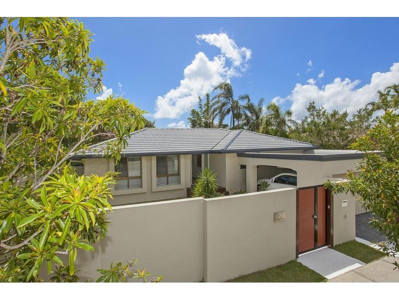 5 Tattler Way, Burleigh Waters QLD 4220