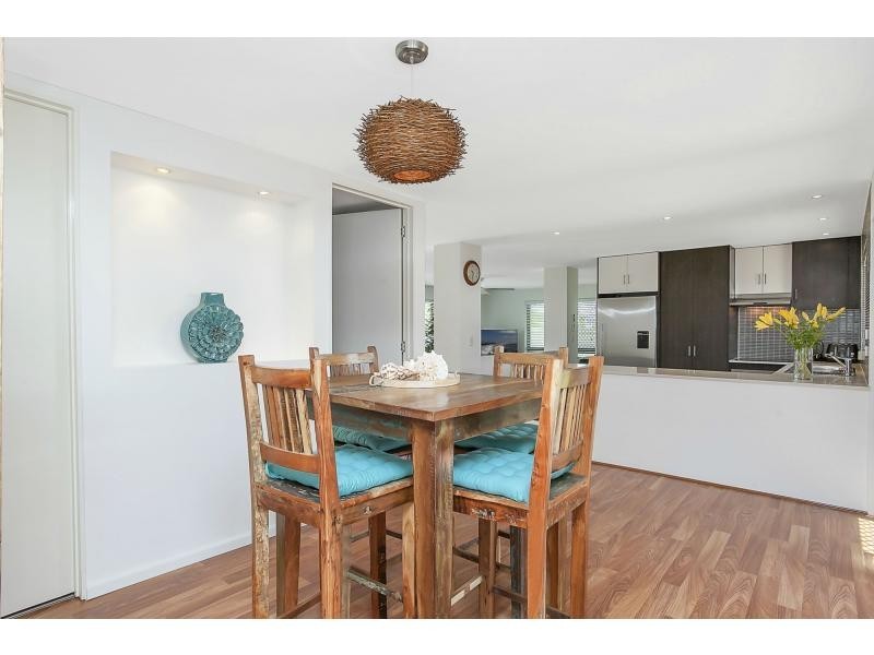 5 Tattler Way, Burleigh Waters QLD 4220