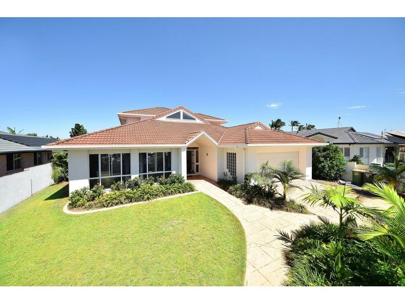 150 Santa Cruz Boulevard, Clear Island Waters QLD 4226