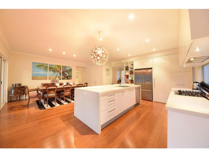 150 Santa Cruz Boulevard, Clear Island Waters QLD 4226