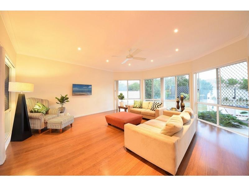 150 Santa Cruz Boulevard, Clear Island Waters QLD 4226