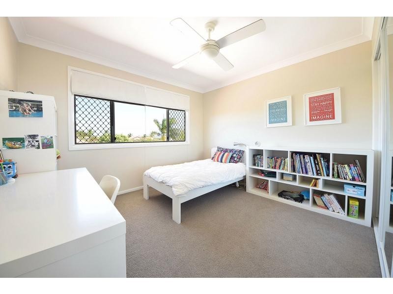 150 Santa Cruz Boulevard, Clear Island Waters QLD 4226