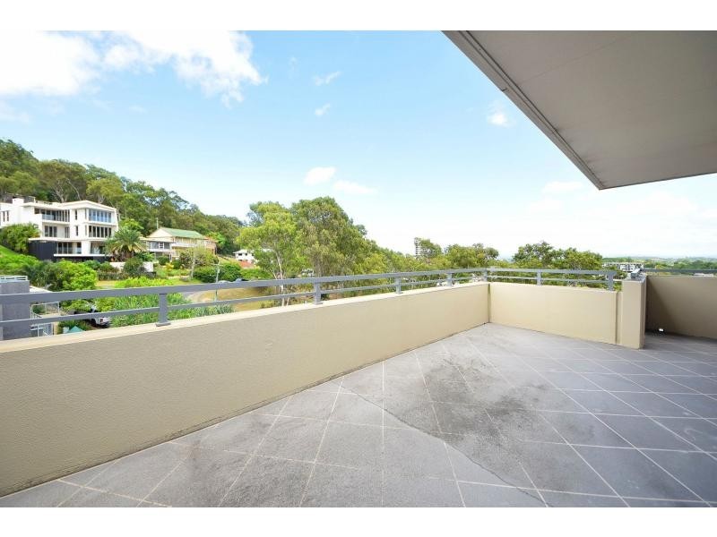 1124/1 Ocean Street, Burleigh Heads QLD 4220