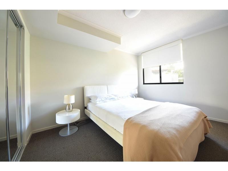 1124/1 Ocean Street, Burleigh Heads QLD 4220