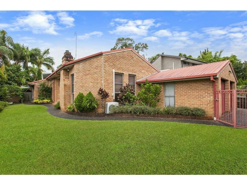 2 Exmouth Court, Elanora QLD 4221