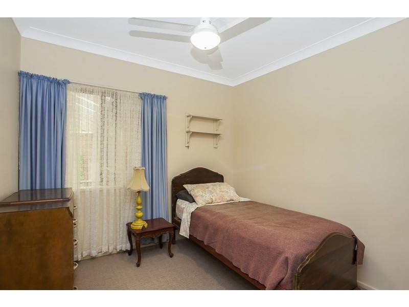 2 Exmouth Court, Elanora QLD 4221