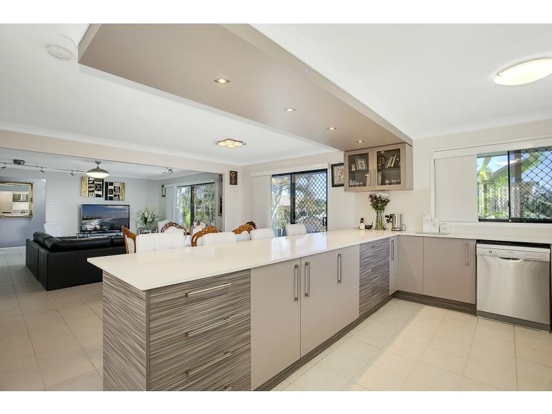 2 Bilgola Place, Robina QLD 4226