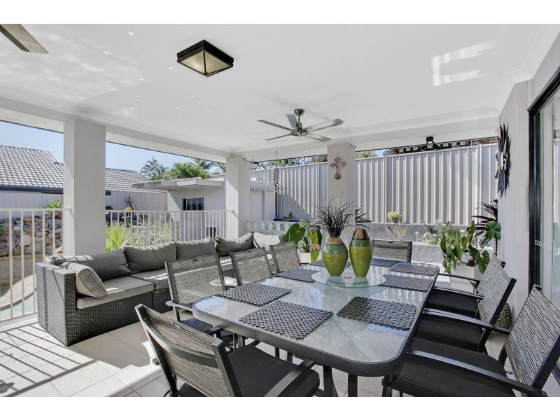 2 Bilgola Place, Robina QLD 4226