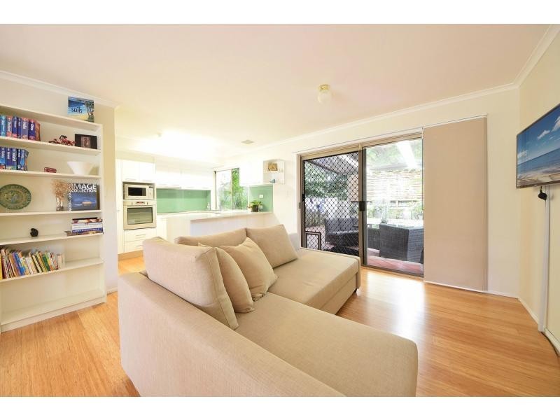 8/40 Sunbird Street, Burleigh Waters QLD 4220