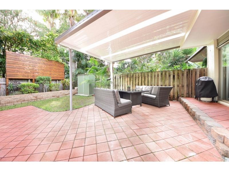 8/40 Sunbird Street, Burleigh Waters QLD 4220