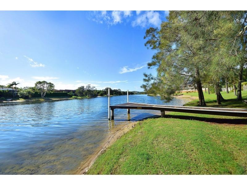 8/40 Sunbird Street, Burleigh Waters QLD 4220