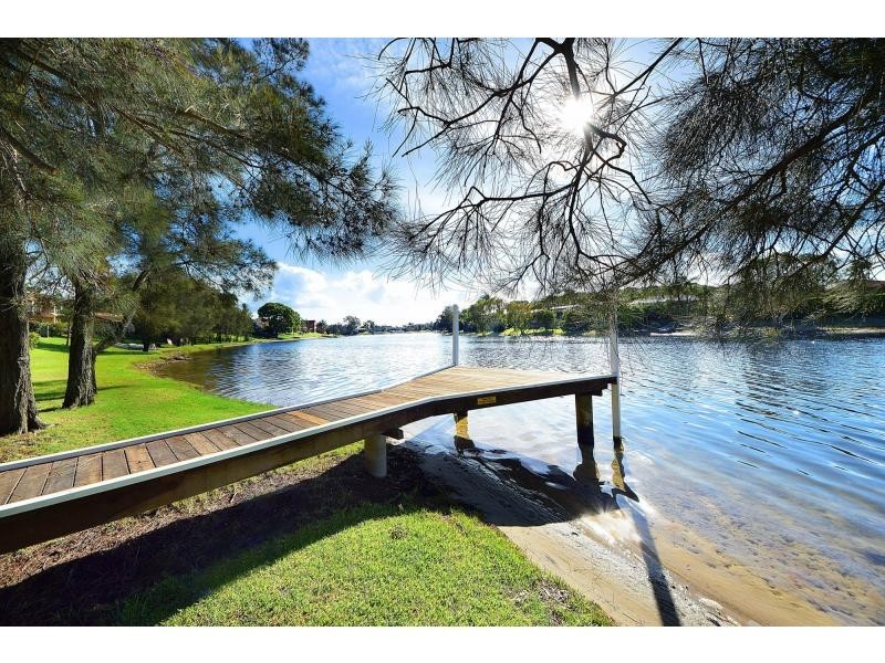 8/40 Sunbird Street, Burleigh Waters QLD 4220