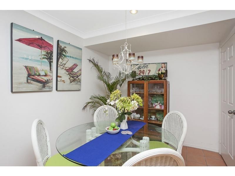 1/3 Symonds Road, Burleigh Heads QLD 4220