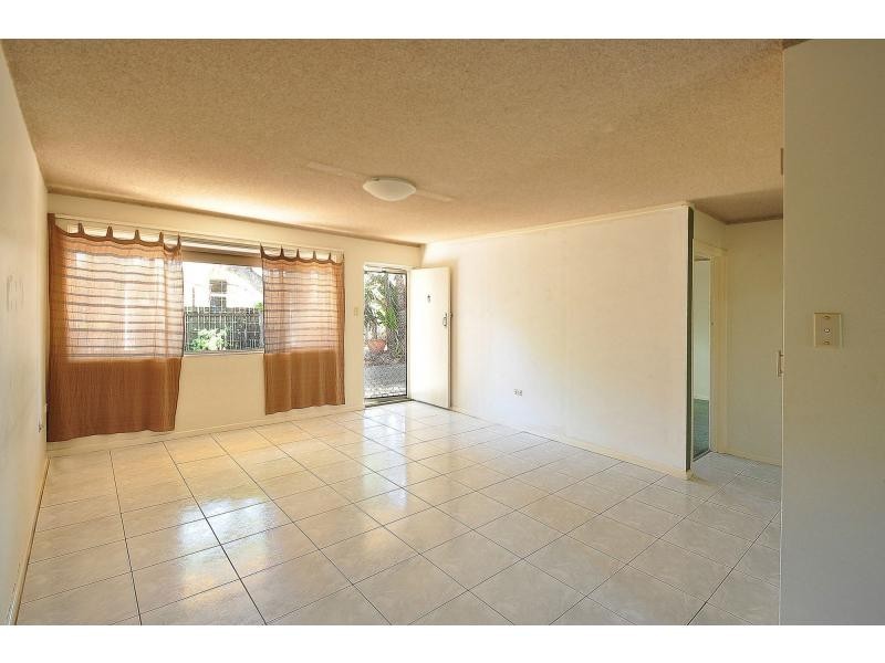 3/11 Awoonga Avenue, Burleigh Heads QLD 4220