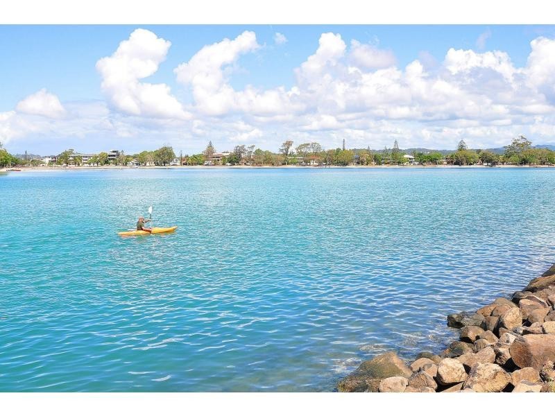 3/11 Awoonga Avenue, Burleigh Heads QLD 4220