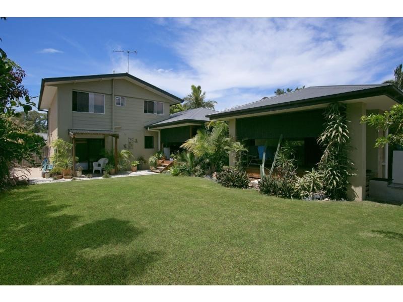 64 Banksia Broadway, Burleigh Waters QLD 4220