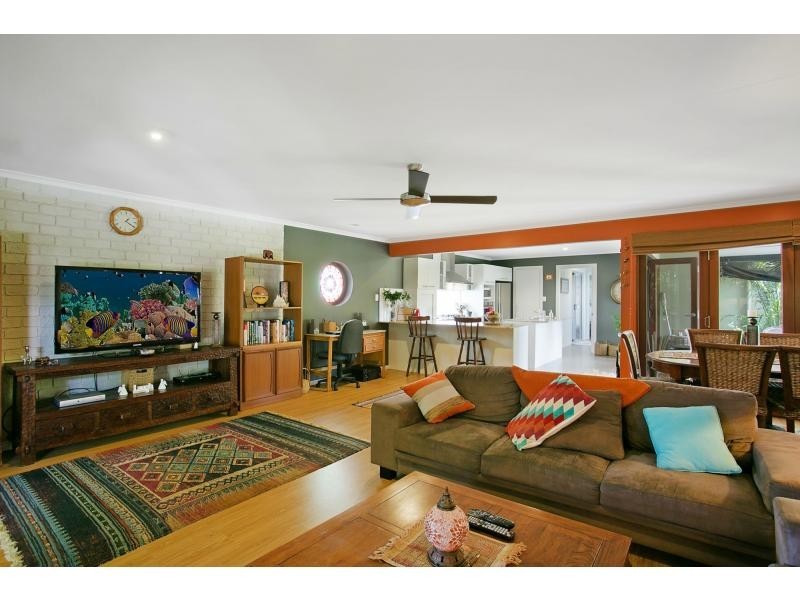 64 Banksia Broadway, Burleigh Waters QLD 4220
