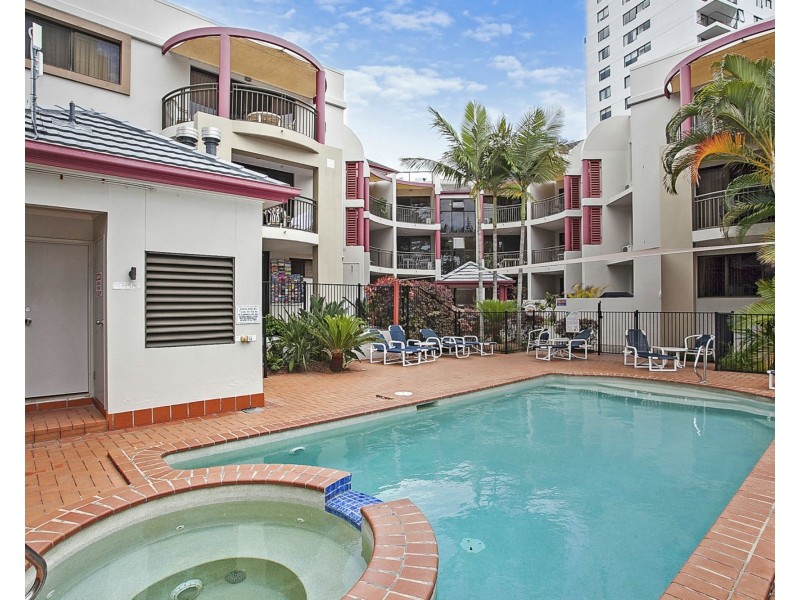 2/5 Fourth Avenue, Burleigh Heads QLD 4220