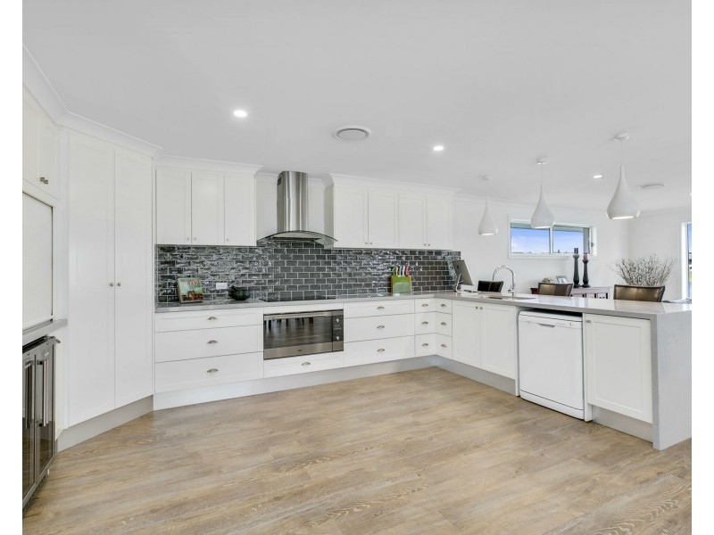 30 Honeyeater Drive, Burleigh Waters QLD 4220