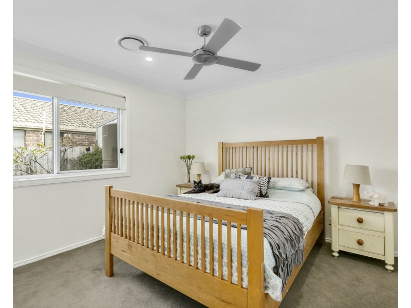 30 Honeyeater Drive, Burleigh Waters QLD 4220