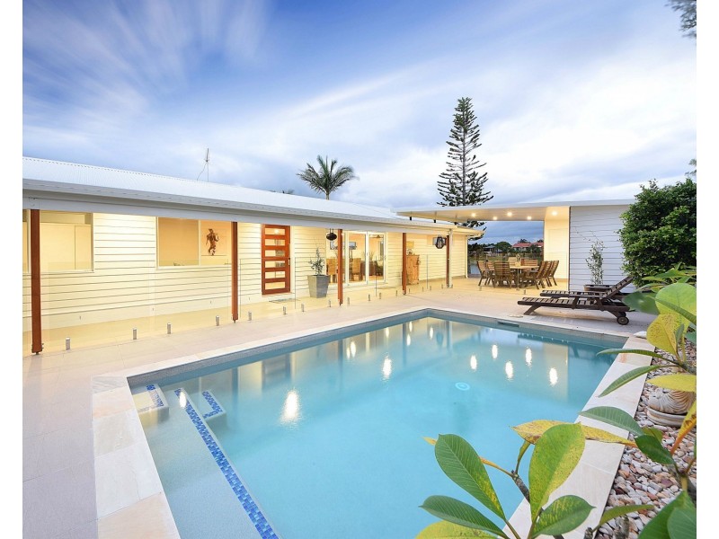 30 Honeyeater Drive, Burleigh Waters QLD 4220