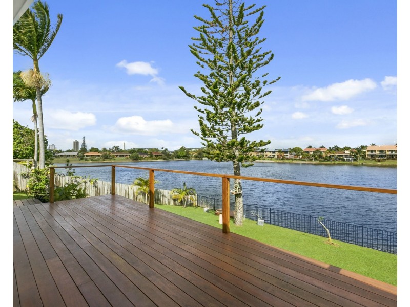 30 Honeyeater Drive, Burleigh Waters QLD 4220
