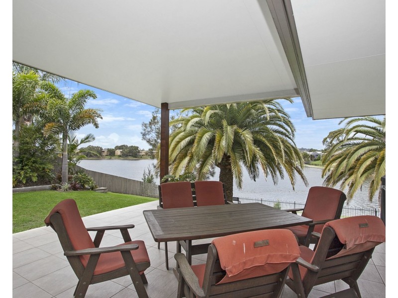 88 Honeyeater Drive, Burleigh Waters QLD 4220