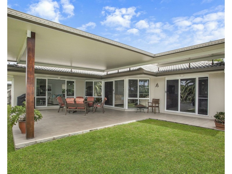 88 Honeyeater Drive, Burleigh Waters QLD 4220