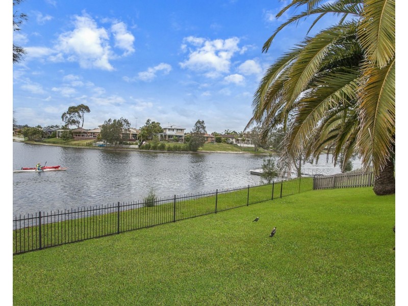 88 Honeyeater Drive, Burleigh Waters QLD 4220