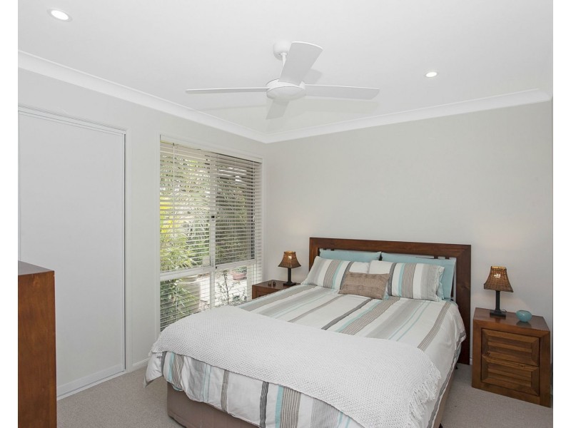 88 Honeyeater Drive, Burleigh Waters QLD 4220