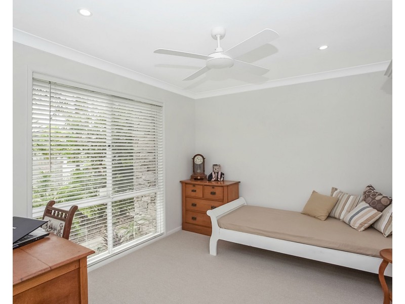 88 Honeyeater Drive, Burleigh Waters QLD 4220