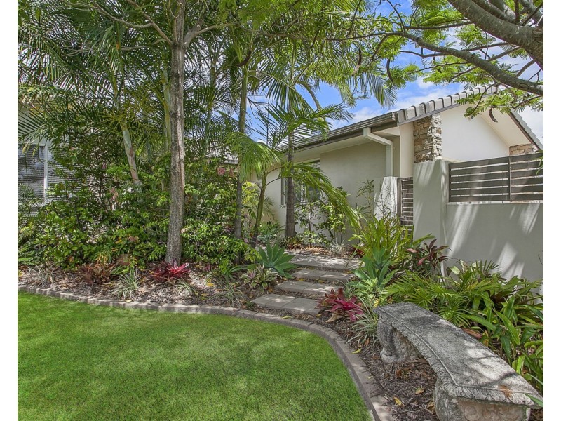 88 Honeyeater Drive, Burleigh Waters QLD 4220